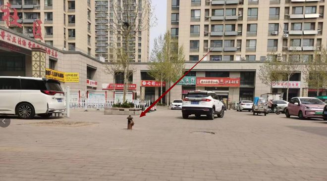 小心注意！德州城区某小区门口很多车辆纷纷“中招”究竟咋回事？(图3)