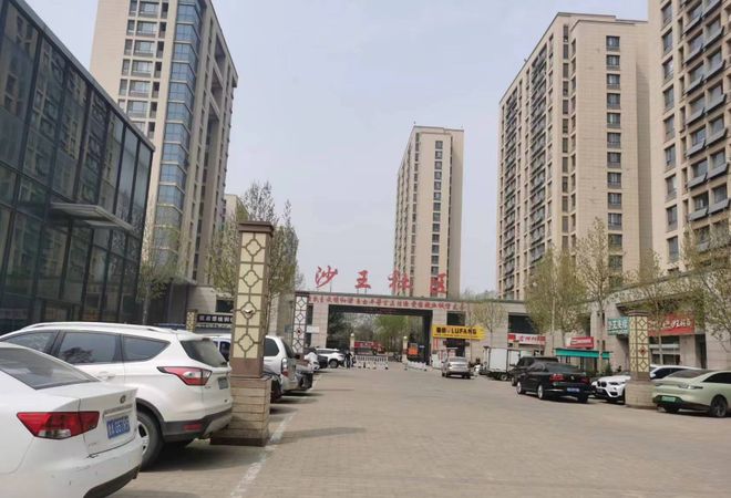 小心注意！德州城区某小区门口很多车辆纷纷“中招”究竟咋回事？(图2)