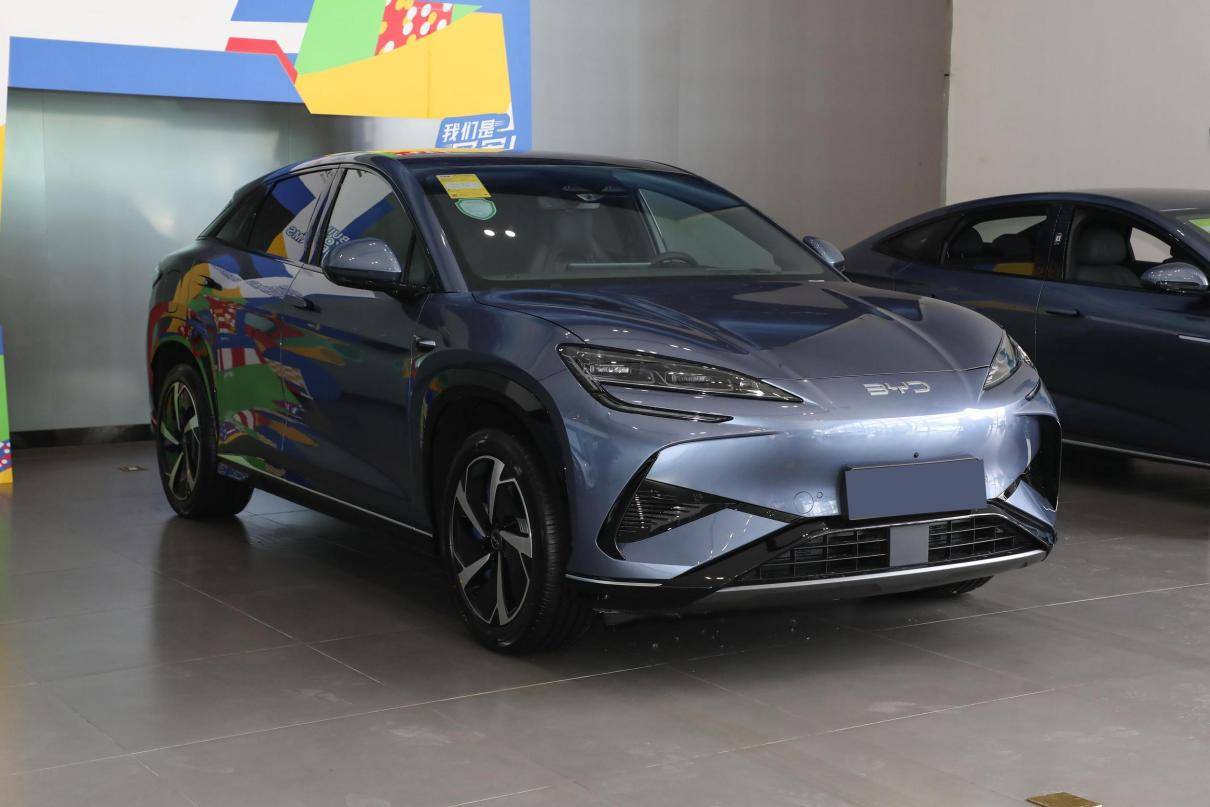比亚迪再出新作品支持800V还带高阶智驾带你看海狮07EV(图1)