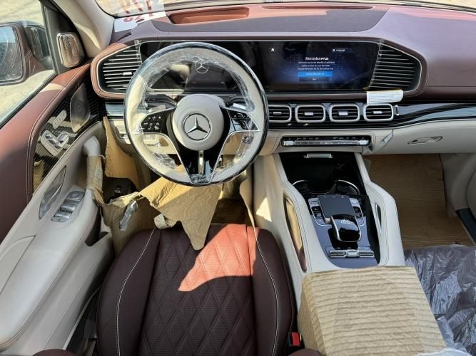 2024款迈巴赫GLS600美规顶配现车价格直降到底(图3)