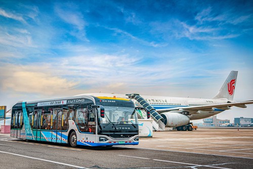 国产机场摆渡车：从跟跑并跑到实现全球领先(图3)