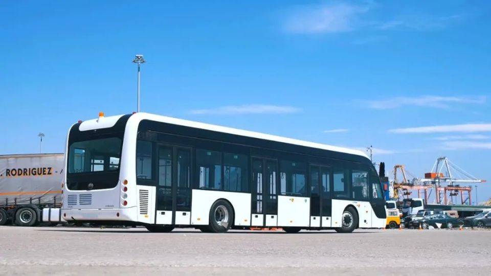 中国机场摆渡车实现全球领先？(图2)