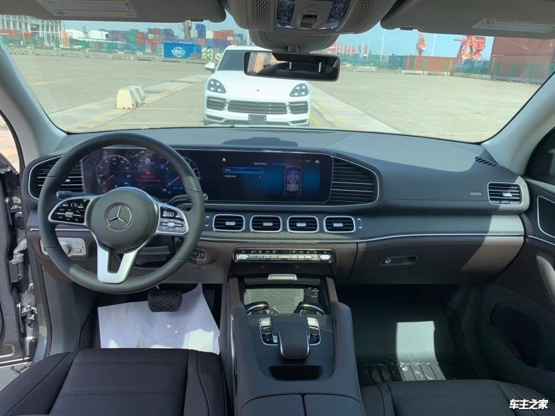 进口国六奔驰GLS450墨版含全税优惠重重(图2)