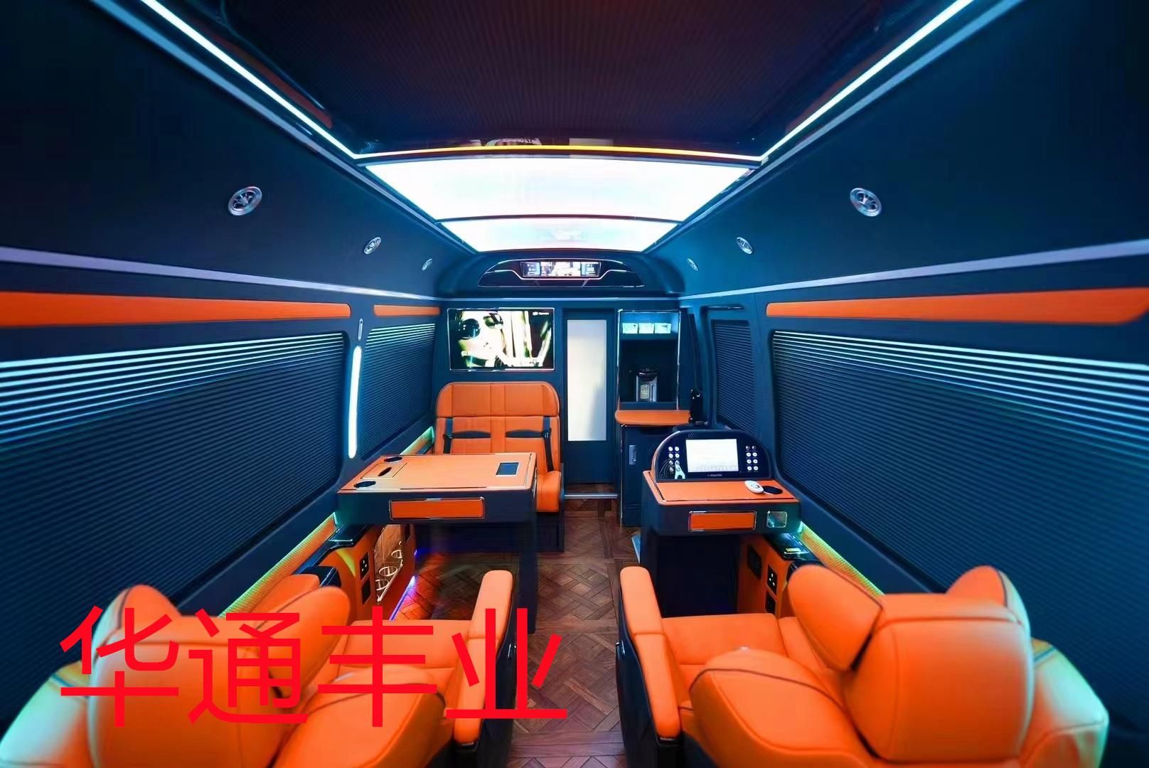 云南丰田考斯特4s店12座现车优惠多少钱(图2)
