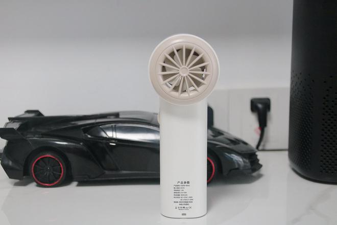 半导体制冷+强劲风扇创意十足的西圣wind空调风扇(图5)