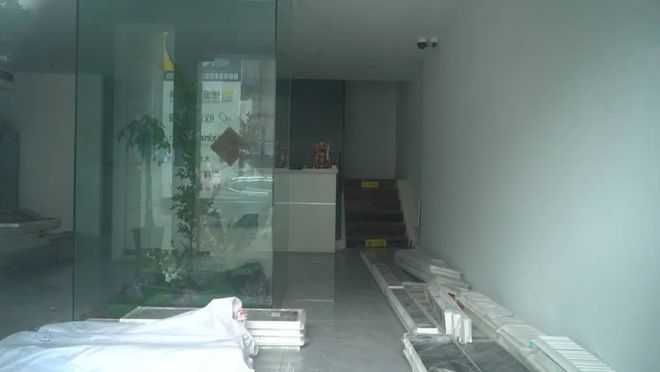 空调经销店“人去楼空”！消费者钱货两空(图5)