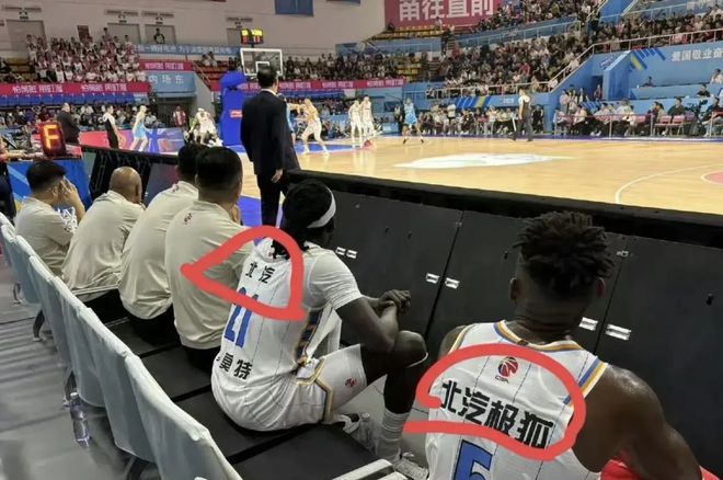断电9分钟罚5万CBA第三张罚单！加时逆转引争议南京被严重警告(图10)