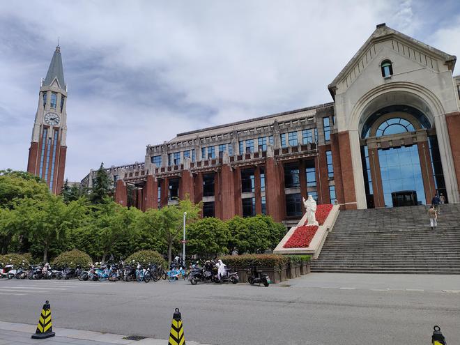 山东免雅思留学捷径！华东政法大学国际本科简化留学申请流程(图2)