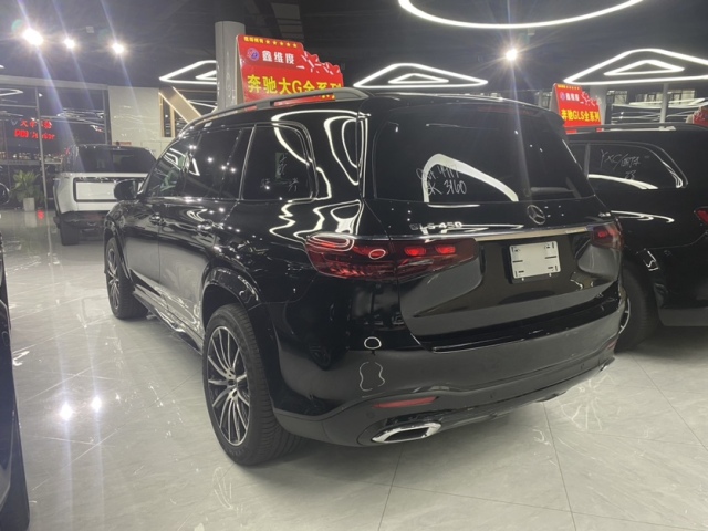 奔驰GLS45025款港口现车报价配置(图3)