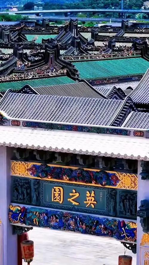 中国速度！不到一周违建英之园复绿还田从雄伟建筑到空留叹息(图16)