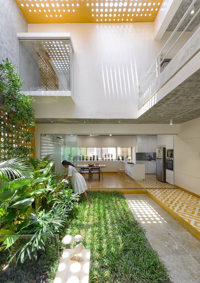 光影交错静谧生长自建花园住宅的空间诗意(图3)
