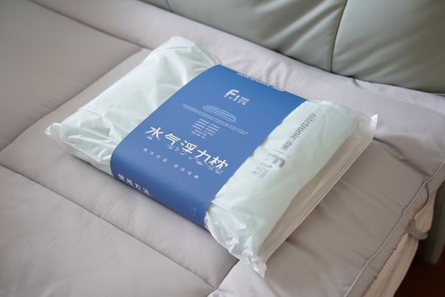 告别闷热黏腻！可调高度的水枕+气枕拯救夏日睡眠(图1)