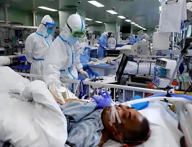 警惕！香港出现新冠最新病毒变异株！7天31人死亡正处爆发期(图2)